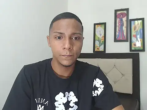 hotboyluxe online show from 02/18/26, 02:51