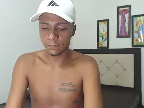 hotboyluxe online show from 02/25/26, 05:55