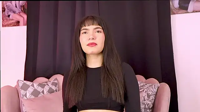 dakotacollins  online show from 05/28/26, 02:42