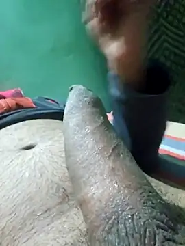 Snapshot of ItsBull88 chatting on 02/19/26, 07:32 ItsBull88 online show from 02/19/26, 07:32