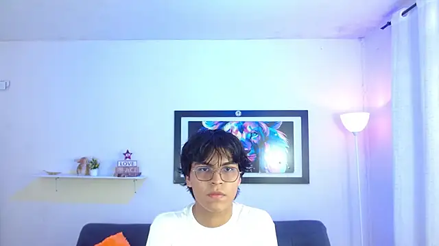 Snapshot of Maecum18 chatting on 02/11/26, 08:47 Maecum18 online show from 02/11/26, 08:47