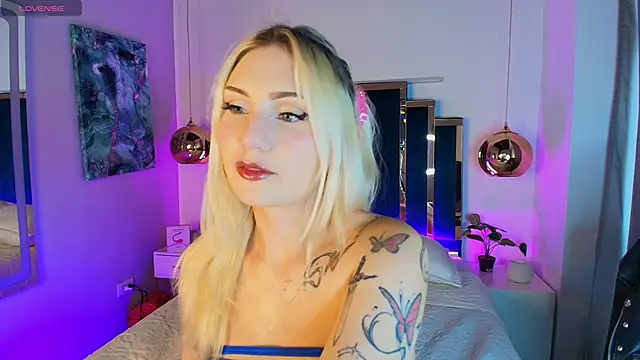 Mariluu  online show from 05/14/26, 08:04