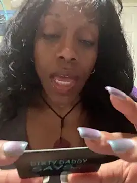 Snapshot of NatalieGainer_goodies chatting on 04/26/26, 01:25 NatalieGainer goodies online show from 04/26/26, 01:25