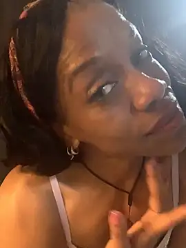 Snapshot of NatalieGainer_goodies chatting on 05/02/26, 02:49 NatalieGainer goodies online show from 05/02/26, 02:49