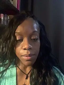 Snapshot of NatalieGainer_goodies chatting on 05/03/26, 12:22 NatalieGainer goodies online show from 05/03/26, 12:22
