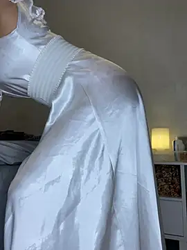 eva luz online show from 04/23/26, 07:16