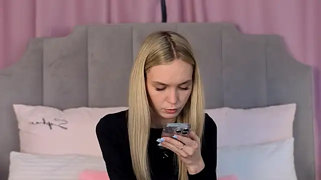 NikkiRyx online show from 05/30/26, 03:53