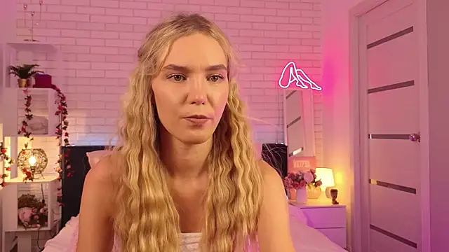 NikkiRyx online show from 07/08/26, 02:21