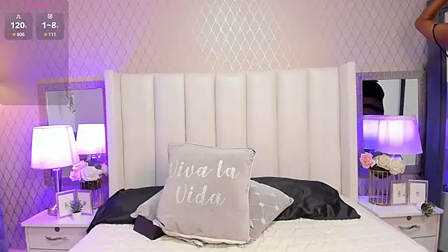 Scarlett Viibe online show from 05/18/26, 12:00