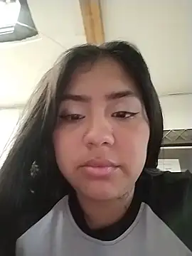 Noa Baker online show from 05/15/26, 12:23