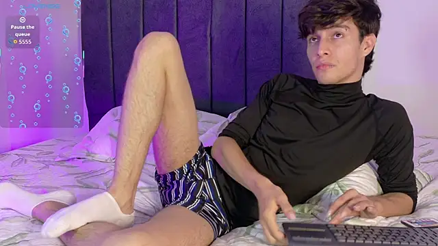 Snapshot of axxxel_twink chatting on 06/22/26, 03:25 axxxel twink online show from 06/22/26, 03:25