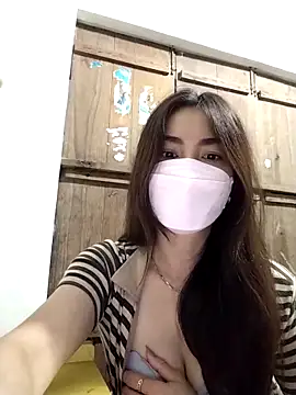 Baby-sexytits2026 online show from 04/06/26, 09:16