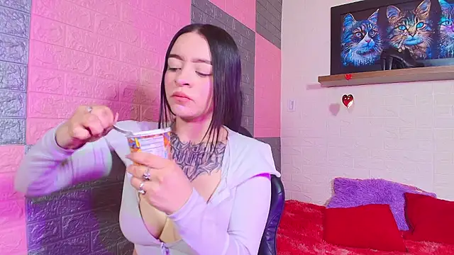 alanna Love02 online show from 02/27/26, 03:56