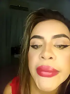 Snapshot of moannapozzy chatting on 02/16/26, 01:13 moannapozzy online show from 02/16/26, 01:13