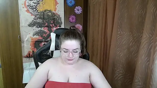 Teasing Dora online show from 03/23/26, 06:01