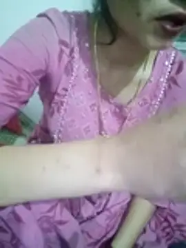 Snapshot of khushi_rawat chatting on 02/07/26, 03:27 khushi rawat online show from 02/07/26, 03:27