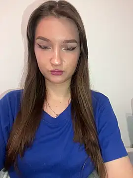 Green eyes lady online show from 02/16/26, 12:56