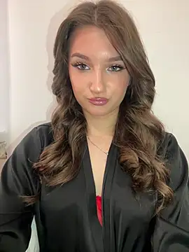 Green eyes lady online show from 03/19/26, 11:36