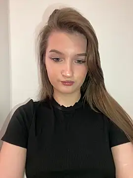 Green eyes lady online show from 05/08/26, 01:49