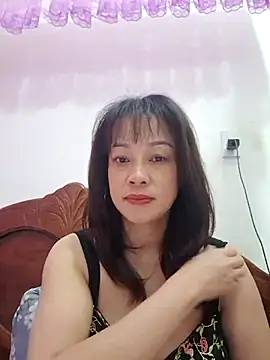 Baby-sweettits69 online show from 07/05/26, 08:05