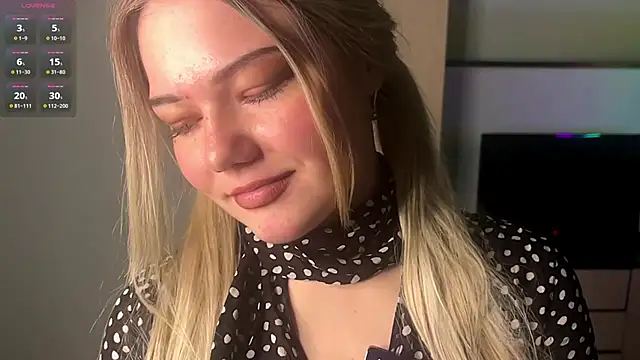 Velmiora online show from 03/20/26, 04:12