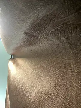 wang1472581 online show from 04/28/26, 04:34