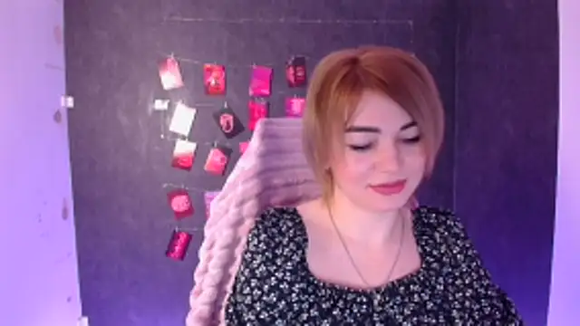 CuttieEmma online show from 02/02/26, 06:45