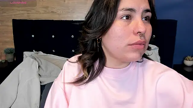 Snapshot of Kennya_Rodriguez chatting on 02/27/25, 10:37 Kennya Rodriguez online show from 02/27/25, 10:37