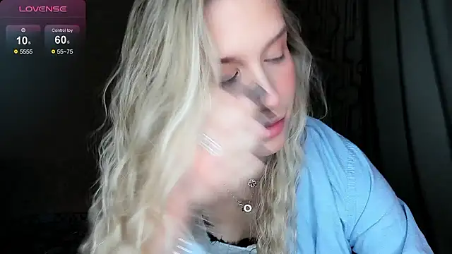 Elysia kiss online show from 02/04/26, 05:02