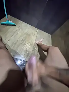 LucasSouza74185 online show from 04/16/26, 09:26