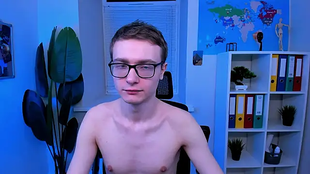 Snapshot of Emmit_Barker chatting on 03/10/26, 10:20 Emmit Barker online show from 03/10/26, 10:20