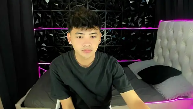 Snapshot of spoiledmycock chatting on 02/05/26, 03:22 spoiledmycock online show from 02/05/26, 03:22