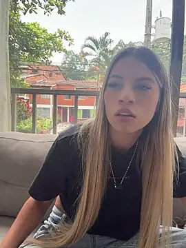 Mia Rosee1 online show from 05/10/26, 06:24