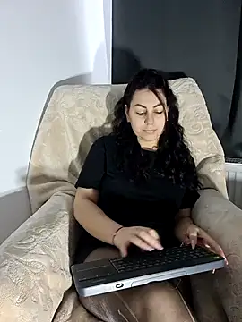 Snapshot of AbellaDesiree chatting on 03/02/26, 07:15 AbellaDesiree online show from 03/02/26, 07:15