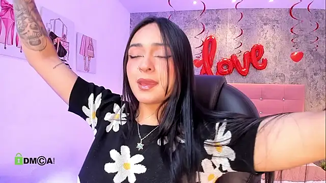 Snapshot of linda_dixon chatting on 02/10/26, 03:32 linda dixon online show from 02/10/26, 03:32