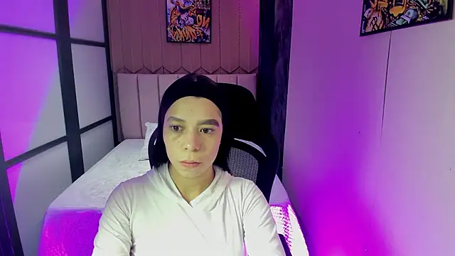 Snapshot of GemmaBrown chatting on 03/11/26, 01:17 GemmaBrown online show from 03/11/26, 01:17