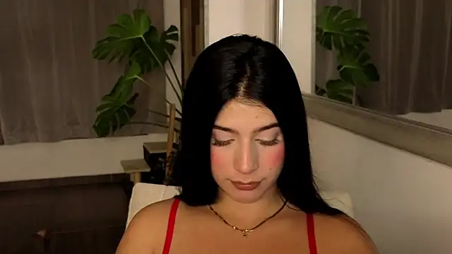 Snapshot of _HannahFox_ chatting on 05/22/26, 12:29 HannahFox online show from 05/22/26, 12:29