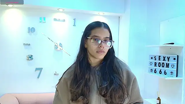 Luna Millers online show from 02/12/26, 03:34