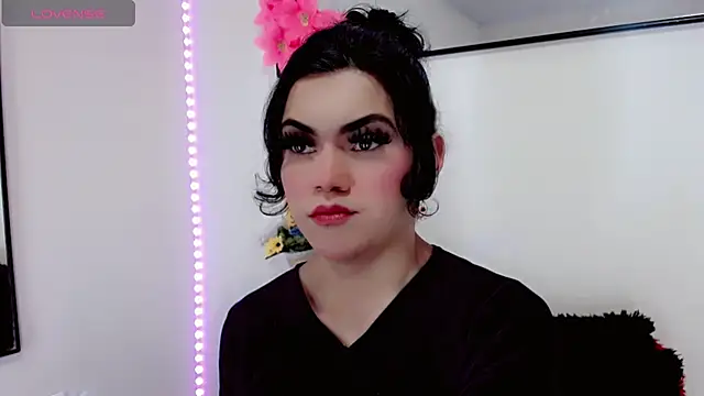 Snapshot of NathalialLooes chatting on 02/03/26, 02:53 NathalialLooes online show from 02/03/26, 02:53