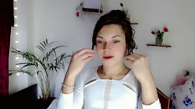 Snapshot of NathalialLooes chatting on 06/23/26, 09:02 NathalialLooes online show from 06/23/26, 09:02
