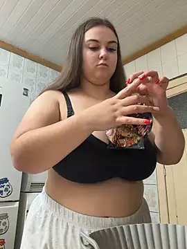 Snapshot of AlyaX_X chatting on 02/21/26, 05:47 AlyaX X online show from 02/21/26, 05:47