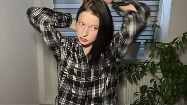 Snapshot of Sarahsolara chatting on 03/02/26, 03:19 Sarahsolara online show from 03/02/26, 03:19