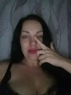 Snapshot of Oliviya_cox chatting on 02/07/26, 10:13 Oliviya cox online show from 02/07/26, 10:13