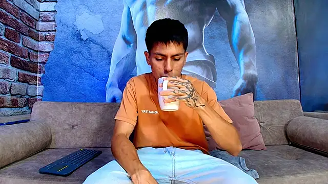 Aron pulse online show from 03/20/26, 08:03