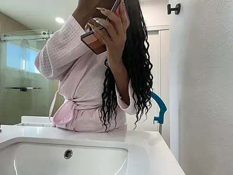 Snapshot of Anadia_Starr chatting on 02/17/26, 11:22 Anadia Starr online show from 02/17/26, 11:22