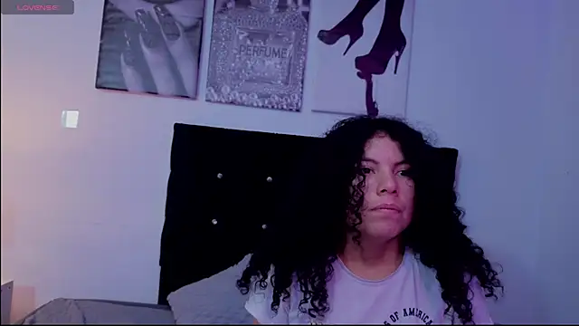 Zoe-yanin online show from 03/21/26, 06:22