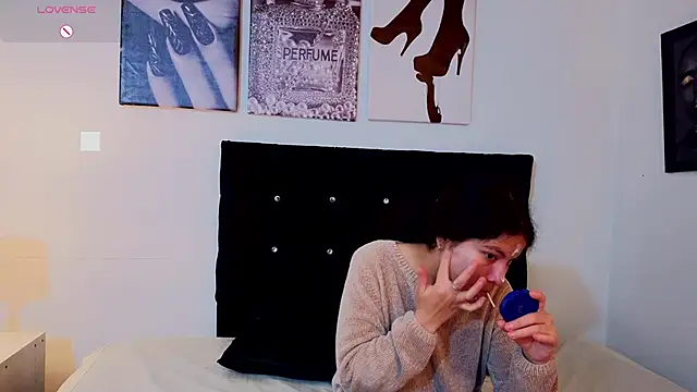 Zoe-yanin online show from 03/28/26, 07:02