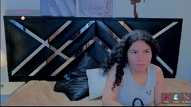 Zoe-yanin online show from 04/06/26, 07:15