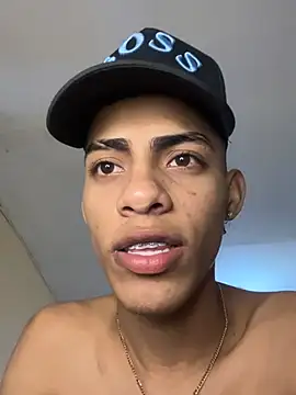 Snapshot of dominick_fran chatting on 02/09/26, 11:25 dominick fran online show from 02/09/26, 11:25