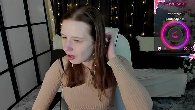 Snapshot of Kathrine_Meyer chatting on 02/18/26, 02:07 Kathrine Meyer online show from 02/18/26, 02:07